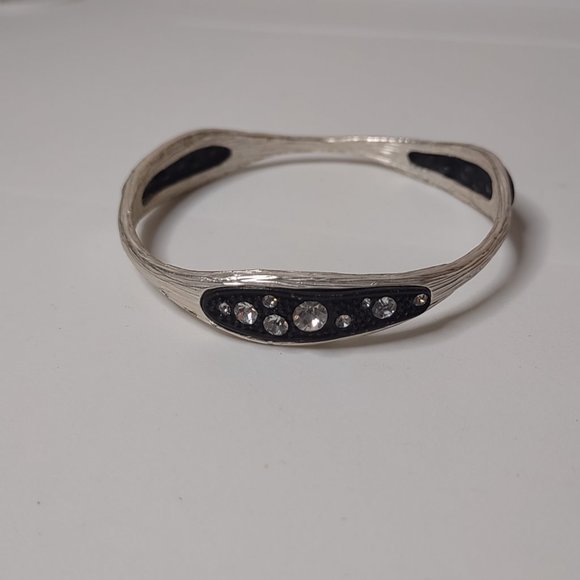 Weird Metal And Plastic Bangle - Picture 6 of 11